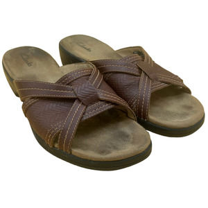 Clarks Womens Artisan Owl Sandals Brown Leather Open Toe Slip On Low Heel 8 M